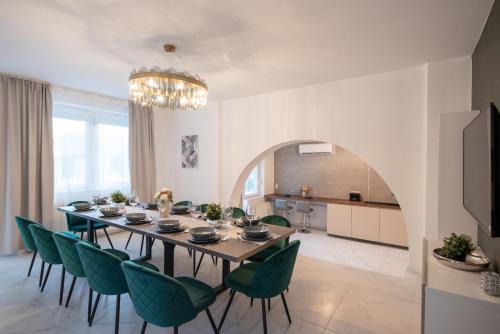 Stylish Vacation Home with AC - Stílusos légkondicionált nyaraló
