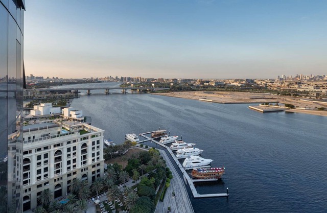 Stylish Waterfront 1BR with Stunning Creek Views
