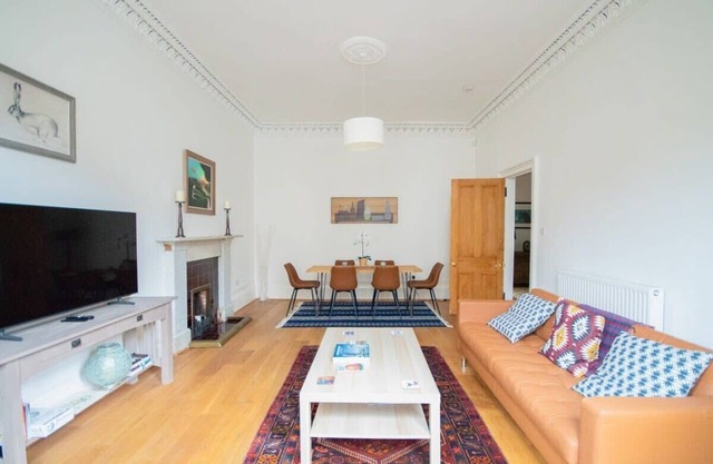 Stylish West End Apartment in Glasgow