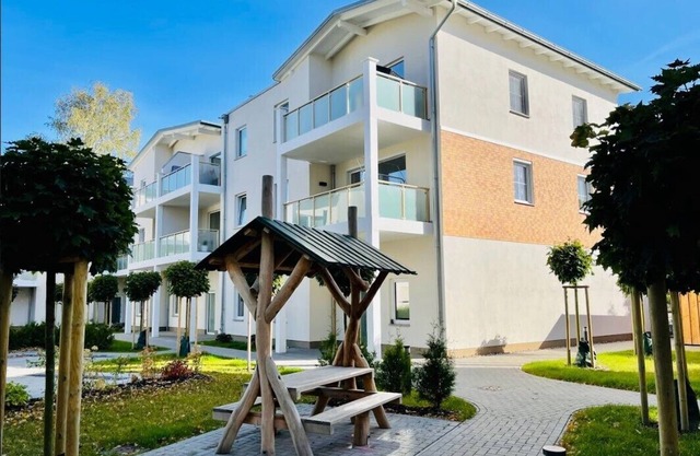 Stylishly furnished and light-flooded holiday apartment in Markgrafenheide