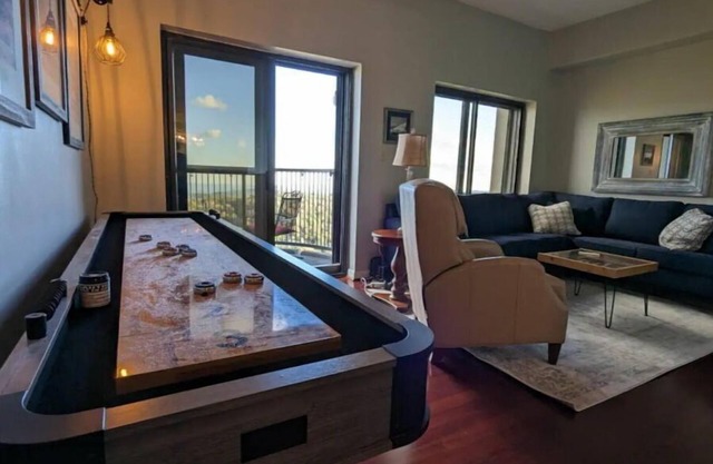 SugarLife Condo - Breathtaking Mtn Views