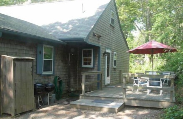 Suitable for multiple families; Grandparents, parents, & kids enjoy this cottage