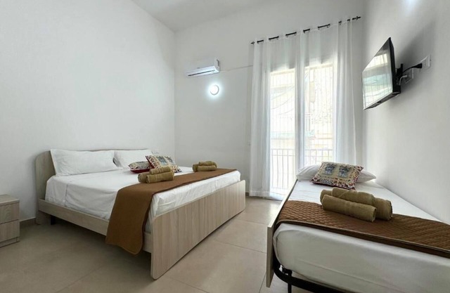 SUITE 201 CASA FERRANTE SRLS