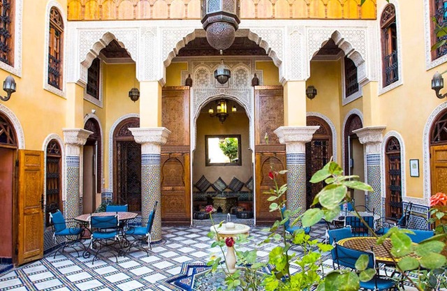 Suite 4/6 Pax at Riad Layalina: Pool, 360° View & Free Secure Parking at Foot