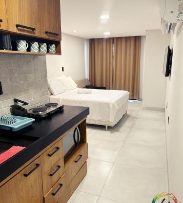 Summer Flat 208