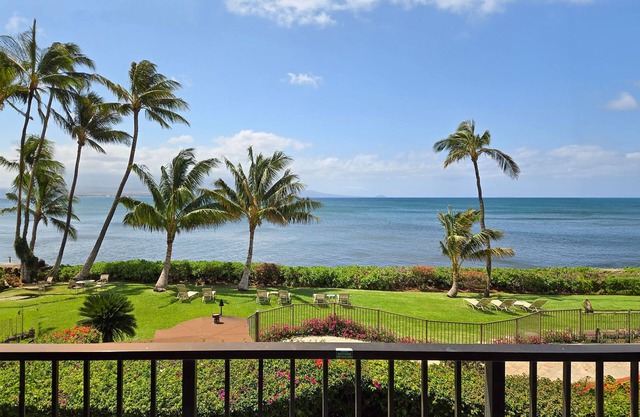 Summer Sale! Maalaea Banyans 204 - a Budget-Friendly Ocean Front Getaway on Maui