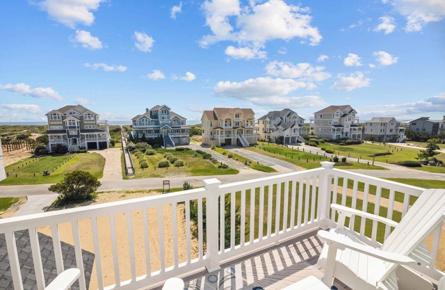 SUMMER SAVINGS - Semi-Oceanfront Dog Friendly w/Pool, Hot Tub, Beach Nearby