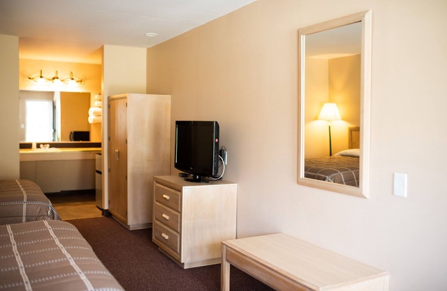 Summers Inn