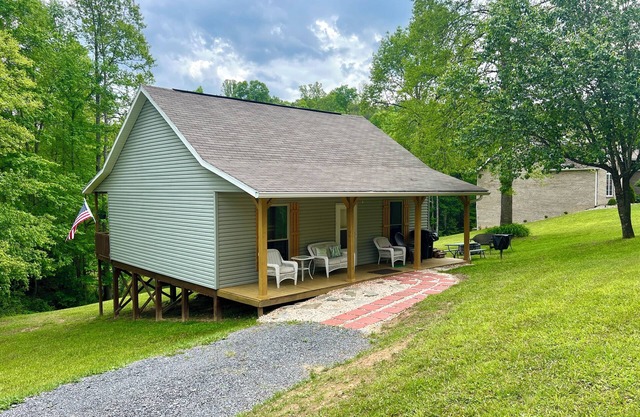 Summersville Lake Cottage
