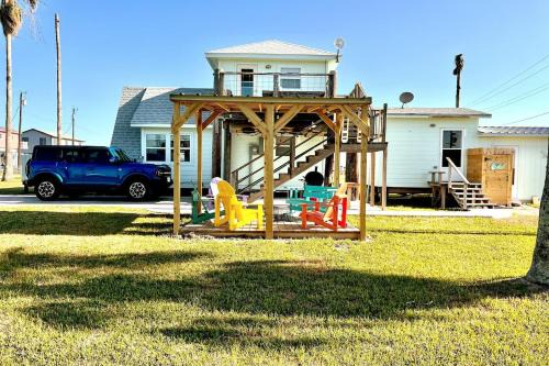 Summertime Is Here! Fishing, Kayaks, Beach, Bbq