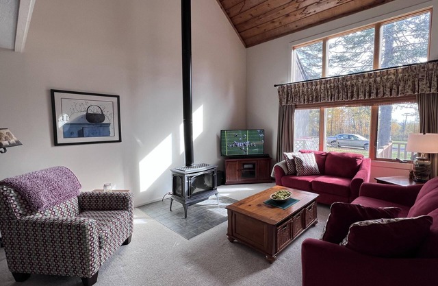 Sun-filled retreat on Haystack Golf Course