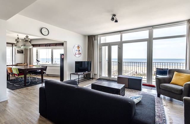 Sunbeam Apartment with Panorama sea view