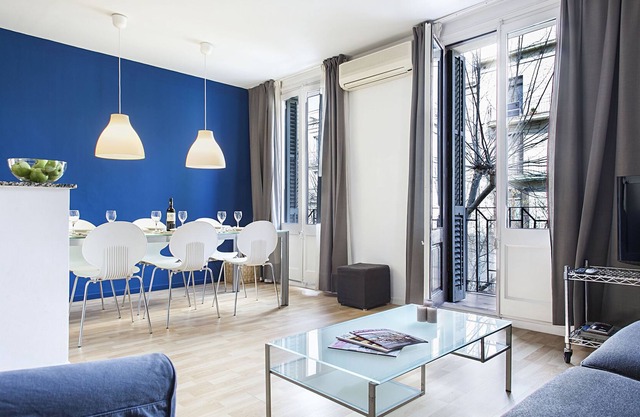 Sunny & charming 2 beds, España 2