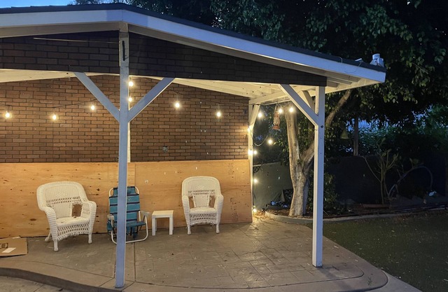 Sunny, private escape. Same day book & check in available, please contact host.