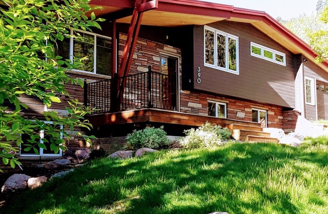 Sunny & Spacious North Boulder Home