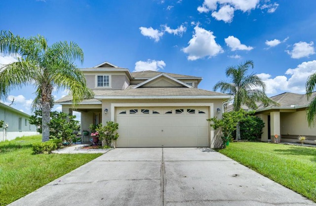 Sunny Wesley Chapel Home about 2 Mi to Epperson Lagoon