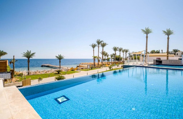 Sunrise Diamond Beach Resort -Grand Select