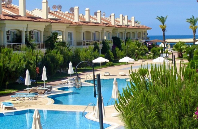 Sunset Beach Club