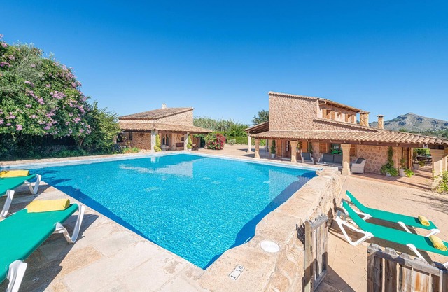 Sunset Finca Ses Contesas for 6 people