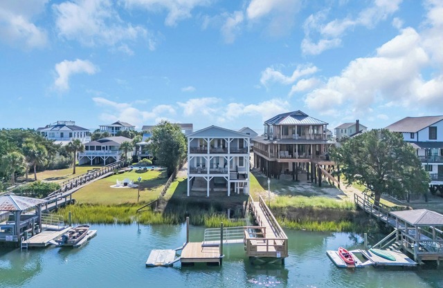 Sunset Sanctuary Full House - 5 bedrooms, Creek Front