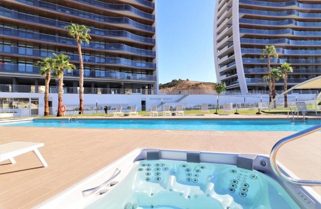 Sunset Waves 18-35 Poniente Beach Resort