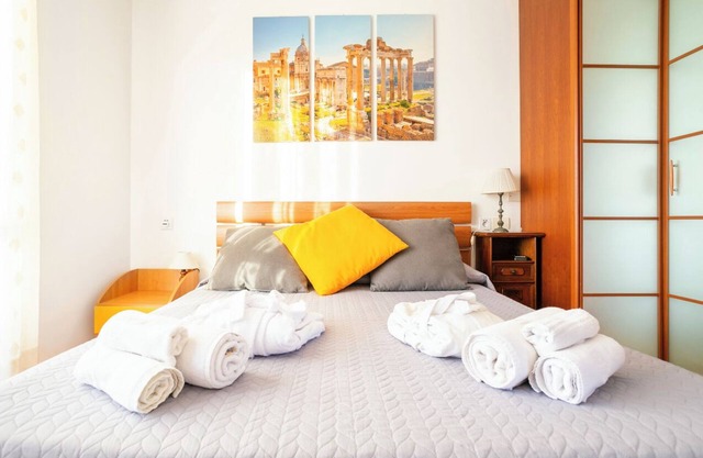 SunsetApart Garden of Rome Apartment in green neighborhood