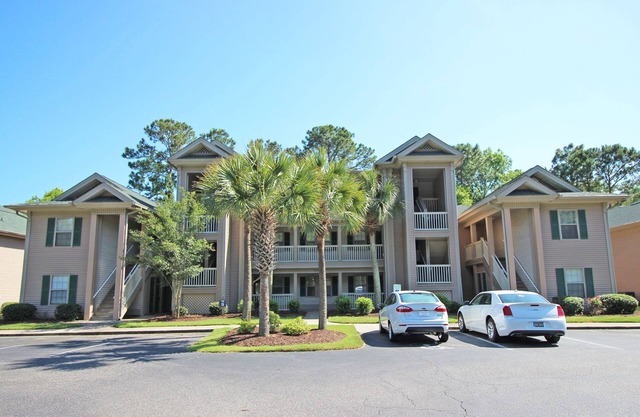 Super 3rd floor condo True Blue Golf/Tennis Accessible WINTER RENTAL 9I