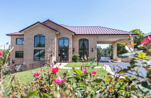 Super 8 by Wyndham Branson/Andy Williams Theater