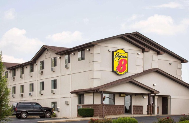 Super 8 by Wyndham Lexington VA