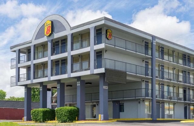 Super 8 by Wyndham Nashville Downtown