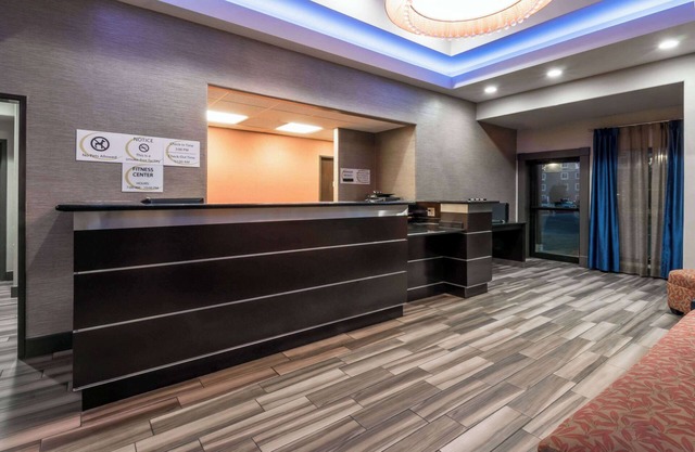 Super 8 by Wyndham San Antonio Near Fort Sam Houston
