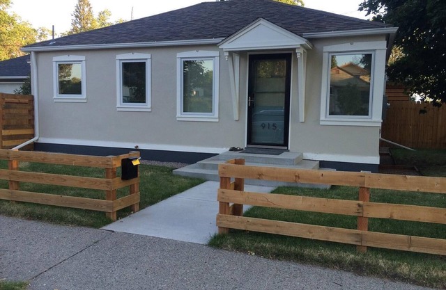 Super clean and new 2 bedroom in the heart of town!