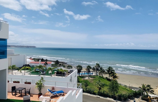 Super Duplex to the sea with access to the beach - Manta Ecuador Private Club