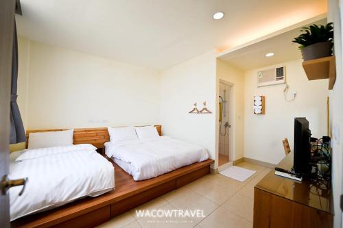 super hotel