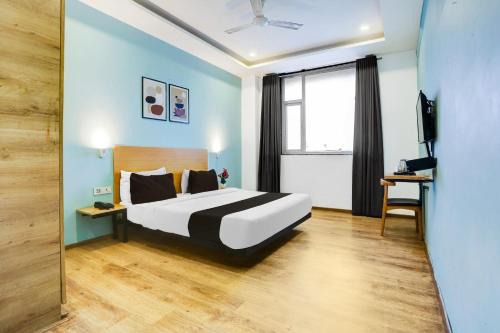 Super Townhouse Rohini Sector 23