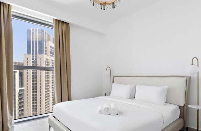 Superb 2BR APT 17 Icon Bay Dubai