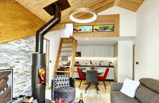 Superb penthouse with a fireplace and a mezzanine