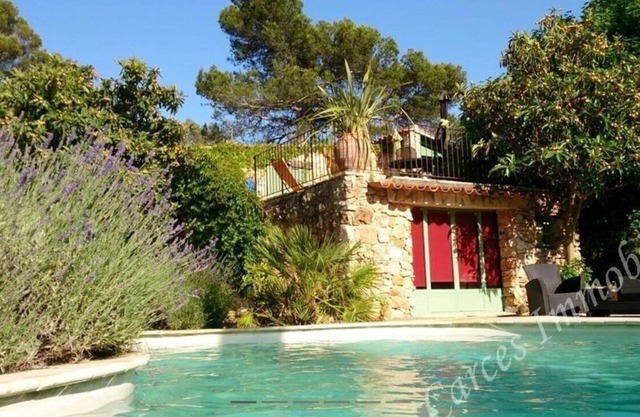 Superb sheepfold in 💖 forest pool Lake Waterfall River 5 minutes walk