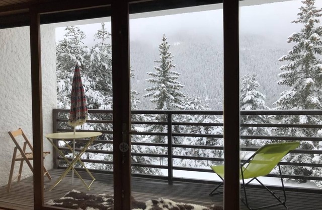 Superbe 2 pcs Cabine Terrasse vue Féérique Pistes
