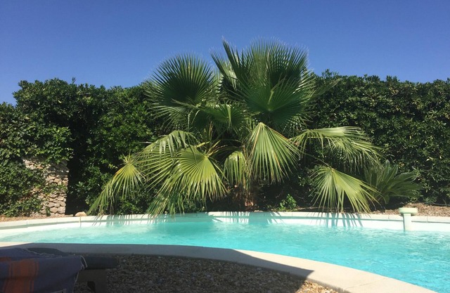 Superbe rez de Villa Avec Piscine Privée Entre Plage du Bestouan et Calanques