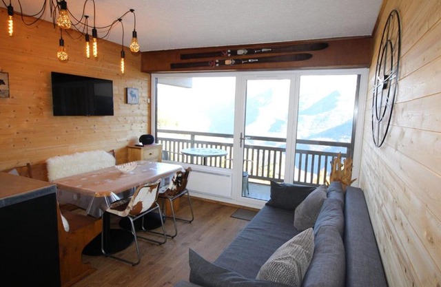 Superbe T3 cabine 6 pers au pied des pistes - FR-1-297-92
