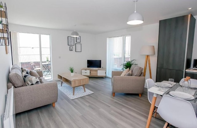 Superior 2 Bedroom Apartment with Balcony