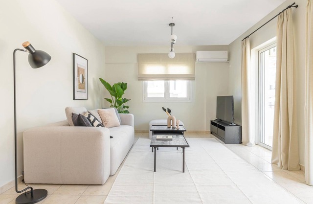 Superior 3BR Apartment in Chalandri