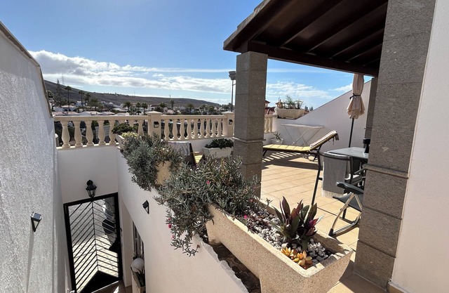 Superior Deluxe home With Mountain Town & sea viewsnSat T:V & 5g Wifi