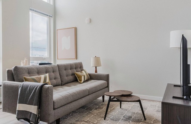 Supreme Tacoma 1BR w/Fitness Center, Lounge, W/D, by Blueground
