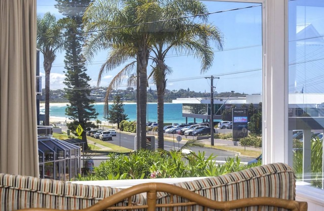 Surf & Turf Retreat in Mollymook