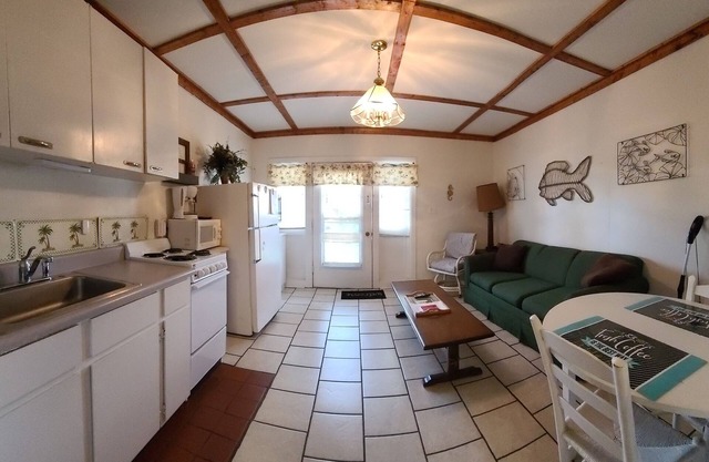 Surfside Escape - #9