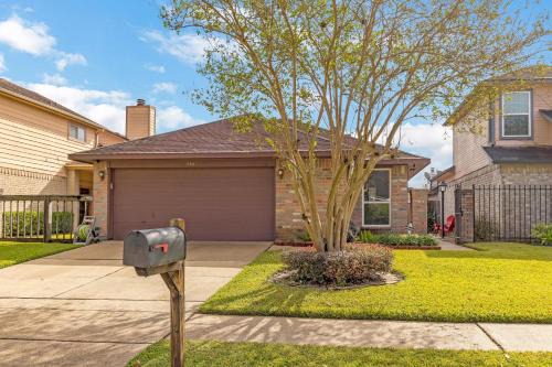 SW Houston Eclectic Living