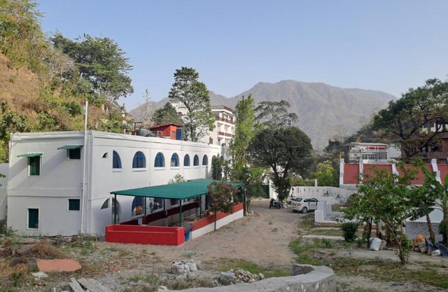 Swami Samarpan Ashram