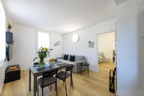 Sweet Home Apartment